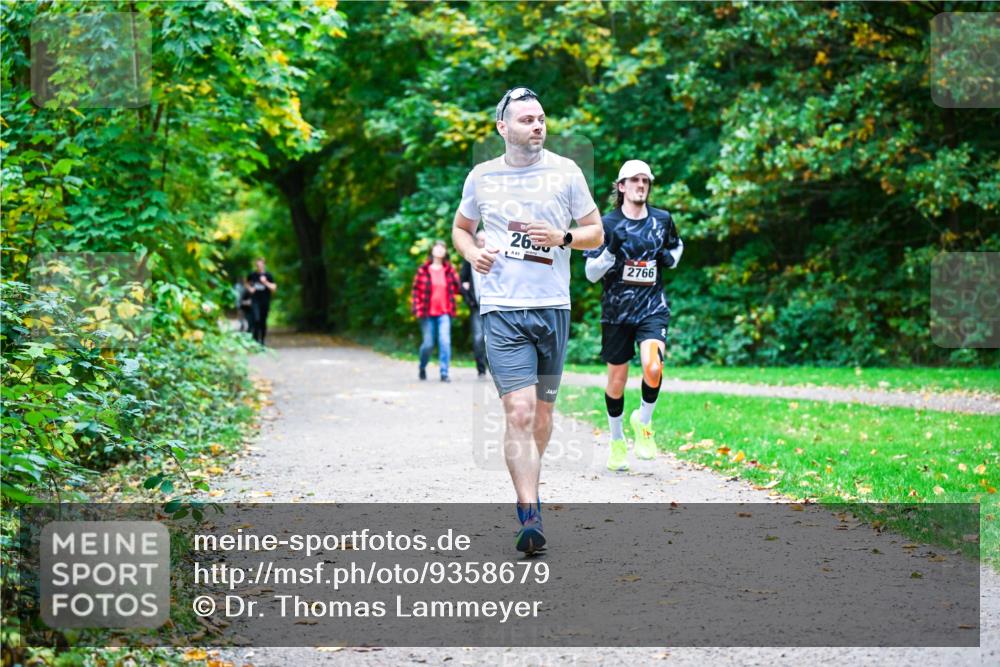 12.10.2025 - Bramfelder Halbmarathon 2025 Dr. Thomas Lammeyer http://msf.ph/oto/9358679 12.10.2025 11:05:12 Laufen 260, 61, 2766 meine-sportfotos.de