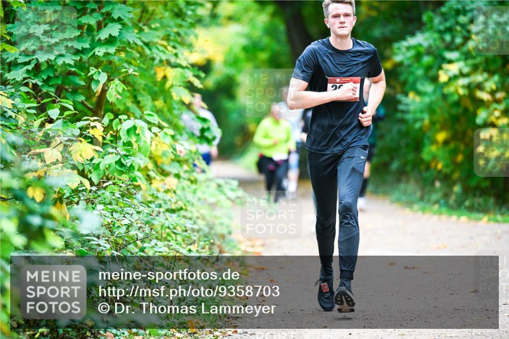 12.10.2025 - Bramfelder Halbmarathon 2025 Dr. Thomas Lammeyer http://msf.ph/oto/9358703 12.10.2025 11:05:21 Laufen  meine-sportfotos.de
