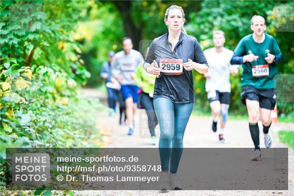 12.10.2025 - Bramfelder Halbmarathon 2025 Dr. Thomas Lammeyer http://msf.ph/oto/9358748 12.10.2025 11:05:28 Laufen 2959, 2560 meine-sportfotos.de