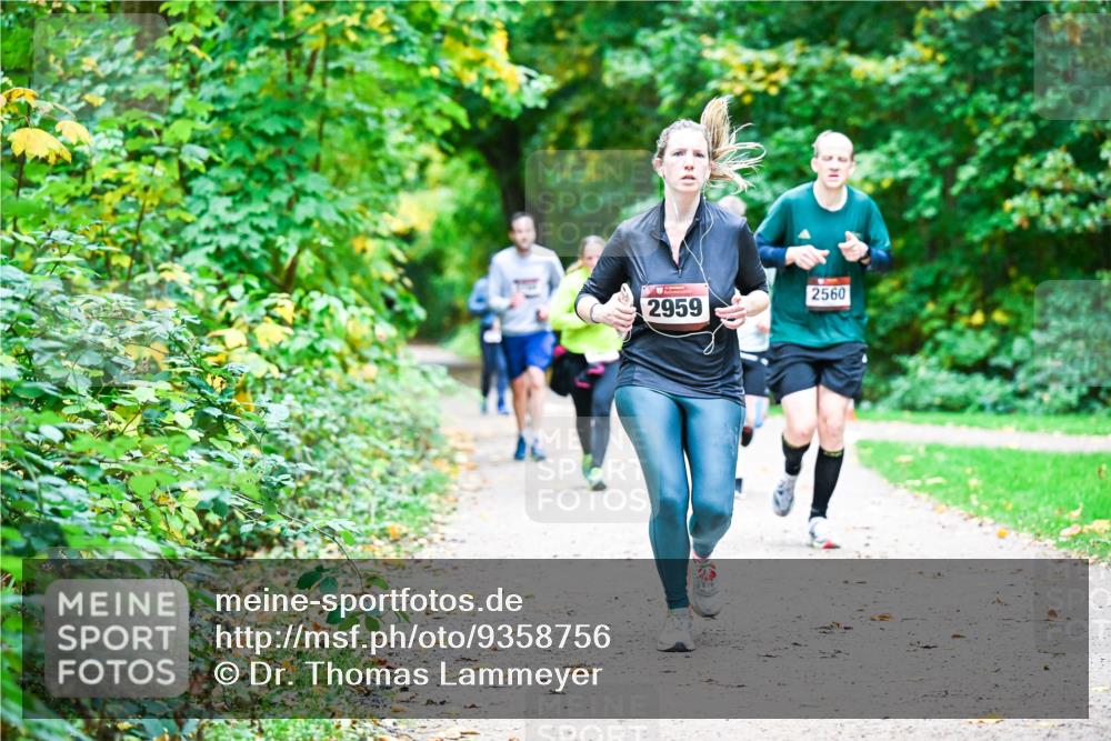 12.10.2025 - Bramfelder Halbmarathon 2025 Dr. Thomas Lammeyer http://msf.ph/oto/9358756 12.10.2025 11:05:29 Laufen 2560, 2959 meine-sportfotos.de