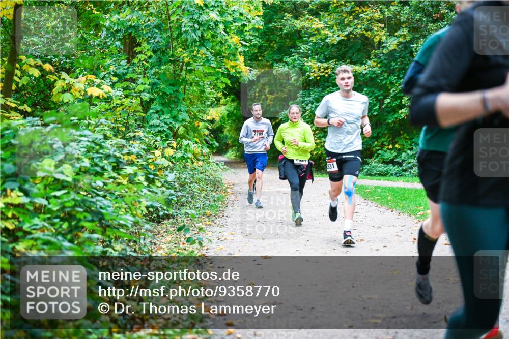 12.10.2025 - Bramfelder Halbmarathon 2025 Dr. Thomas Lammeyer http://msf.ph/oto/9358770 12.10.2025 11:05:32 Laufen 2789, 831 meine-sportfotos.de