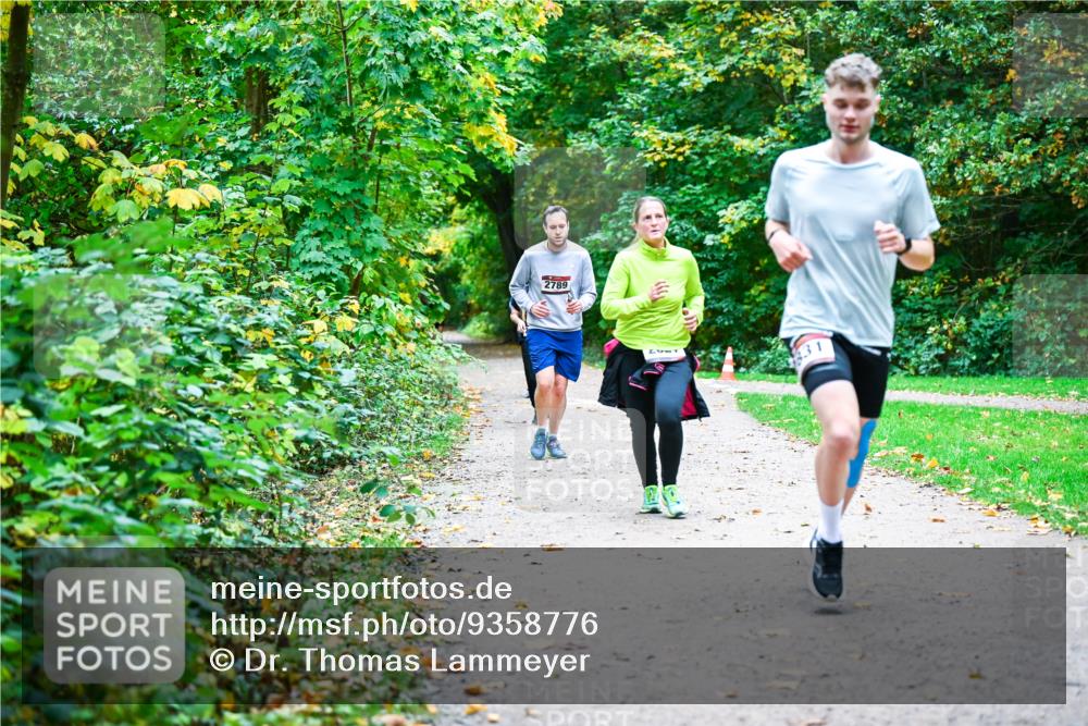 12.10.2025 - Bramfelder Halbmarathon 2025 Dr. Thomas Lammeyer http://msf.ph/oto/9358776 12.10.2025 11:05:33 Laufen 2789, 31 meine-sportfotos.de
