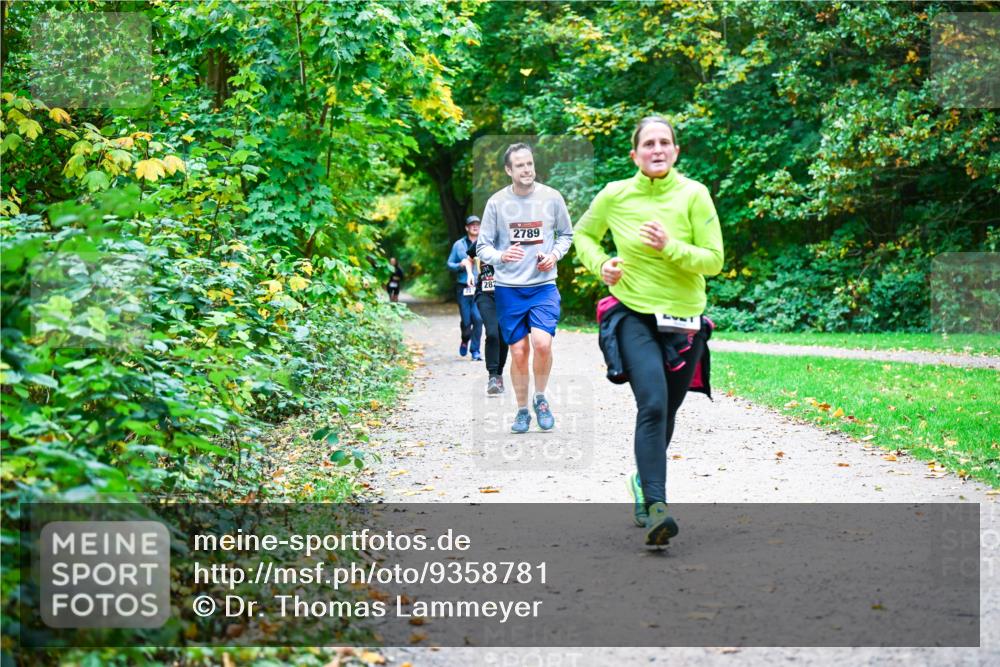 12.10.2025 - Bramfelder Halbmarathon 2025 Dr. Thomas Lammeyer http://msf.ph/oto/9358781 12.10.2025 11:05:34 Laufen 282, 2789 meine-sportfotos.de