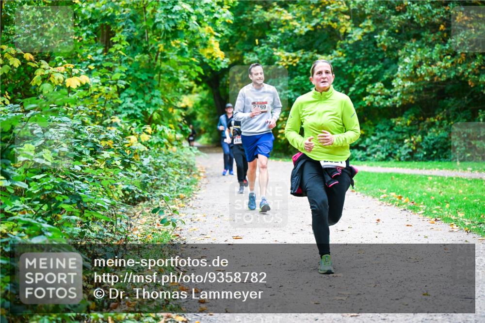 12.10.2025 - Bramfelder Halbmarathon 2025 Dr. Thomas Lammeyer http://msf.ph/oto/9358782 12.10.2025 11:05:34 Laufen 2789 meine-sportfotos.de