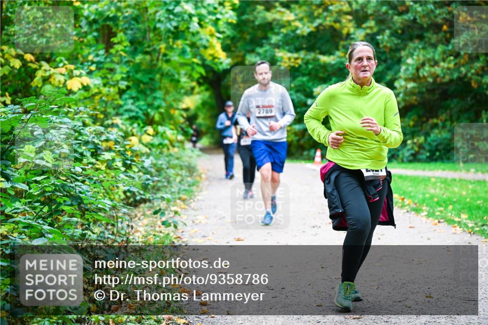 12.10.2025 - Bramfelder Halbmarathon 2025 Dr. Thomas Lammeyer http://msf.ph/oto/9358786 12.10.2025 11:05:35 Laufen 2789 meine-sportfotos.de