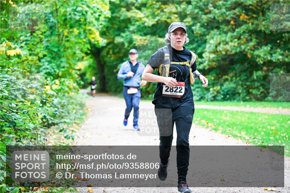 12.10.2025 - Bramfelder Halbmarathon 2025 Dr. Thomas Lammeyer http://msf.ph/oto/9358806 12.10.2025 11:05:39 Laufen 2822 meine-sportfotos.de