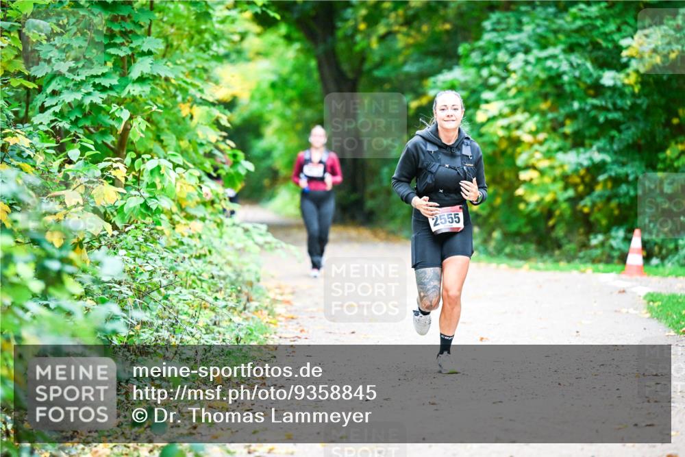 12.10.2025 - Bramfelder Halbmarathon 2025 Dr. Thomas Lammeyer http://msf.ph/oto/9358845 12.10.2025 11:05:48 Laufen 2555 meine-sportfotos.de