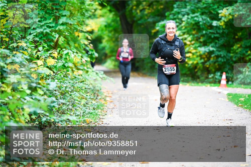 12.10.2025 - Bramfelder Halbmarathon 2025 Dr. Thomas Lammeyer http://msf.ph/oto/9358851 12.10.2025 11:05:49 Laufen 2555 meine-sportfotos.de