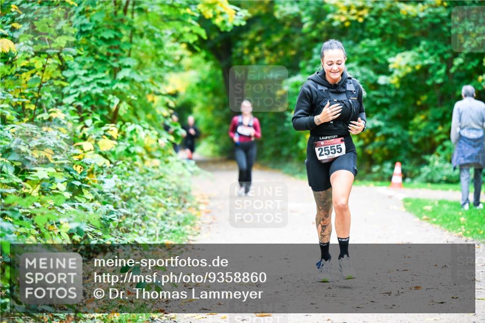 12.10.2025 - Bramfelder Halbmarathon 2025 Dr. Thomas Lammeyer http://msf.ph/oto/9358860 12.10.2025 11:05:50 Laufen 2555 meine-sportfotos.de
