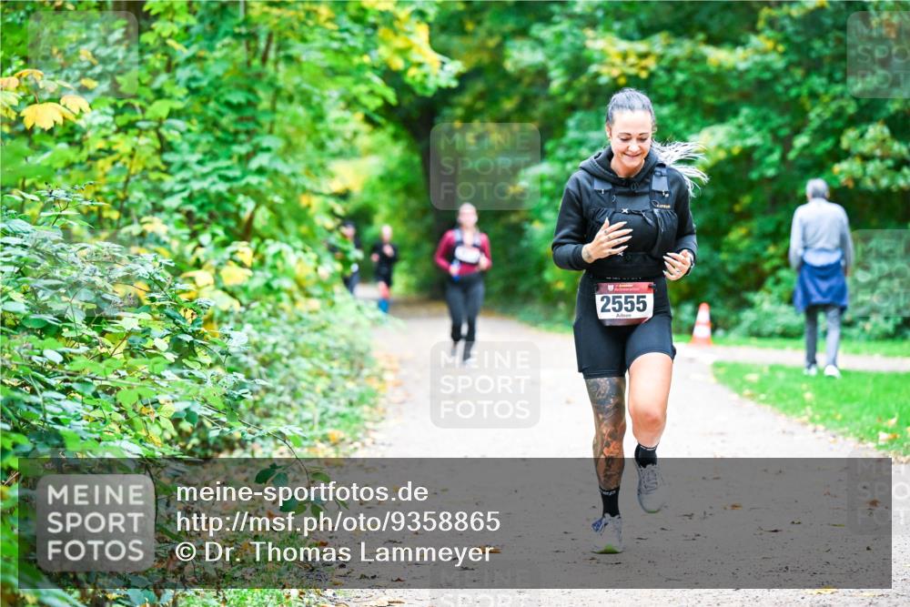 12.10.2025 - Bramfelder Halbmarathon 2025 Dr. Thomas Lammeyer http://msf.ph/oto/9358865 12.10.2025 11:05:51 Laufen 2555 meine-sportfotos.de