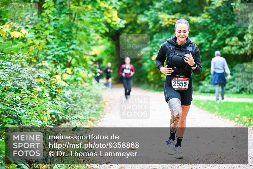 12.10.2025 - Bramfelder Halbmarathon 2025 Dr. Thomas Lammeyer http://msf.ph/oto/9358868 12.10.2025 11:05:51 Laufen 2555 meine-sportfotos.de