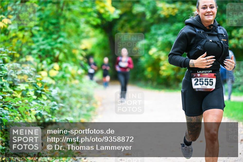 12.10.2025 - Bramfelder Halbmarathon 2025 Dr. Thomas Lammeyer http://msf.ph/oto/9358872 12.10.2025 11:05:52 Laufen 2555 meine-sportfotos.de