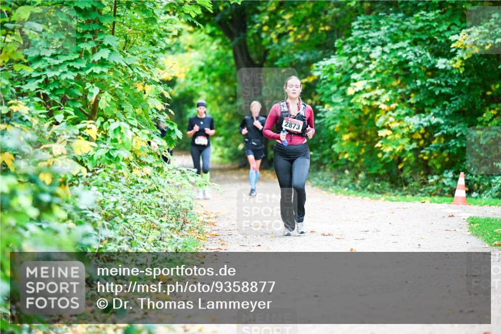 12.10.2025 - Bramfelder Halbmarathon 2025 Dr. Thomas Lammeyer http://msf.ph/oto/9358877 12.10.2025 11:05:53 Laufen 2873 meine-sportfotos.de