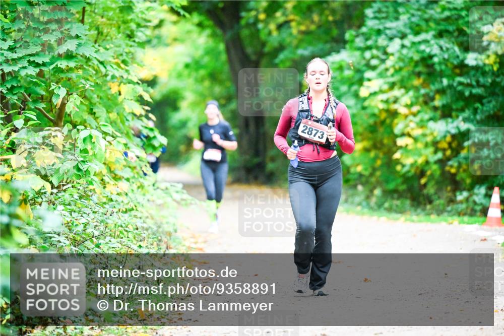 12.10.2025 - Bramfelder Halbmarathon 2025 Dr. Thomas Lammeyer http://msf.ph/oto/9358891 12.10.2025 11:05:55 Laufen 2873 meine-sportfotos.de