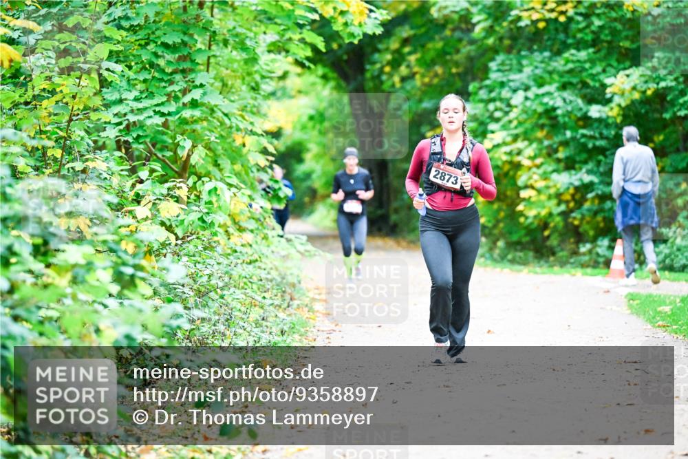 12.10.2025 - Bramfelder Halbmarathon 2025 Dr. Thomas Lammeyer http://msf.ph/oto/9358897 12.10.2025 11:05:56 Laufen 2873 meine-sportfotos.de