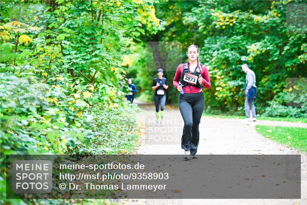 12.10.2025 - Bramfelder Halbmarathon 2025 Dr. Thomas Lammeyer http://msf.ph/oto/9358903 12.10.2025 11:05:57 Laufen 2873 meine-sportfotos.de