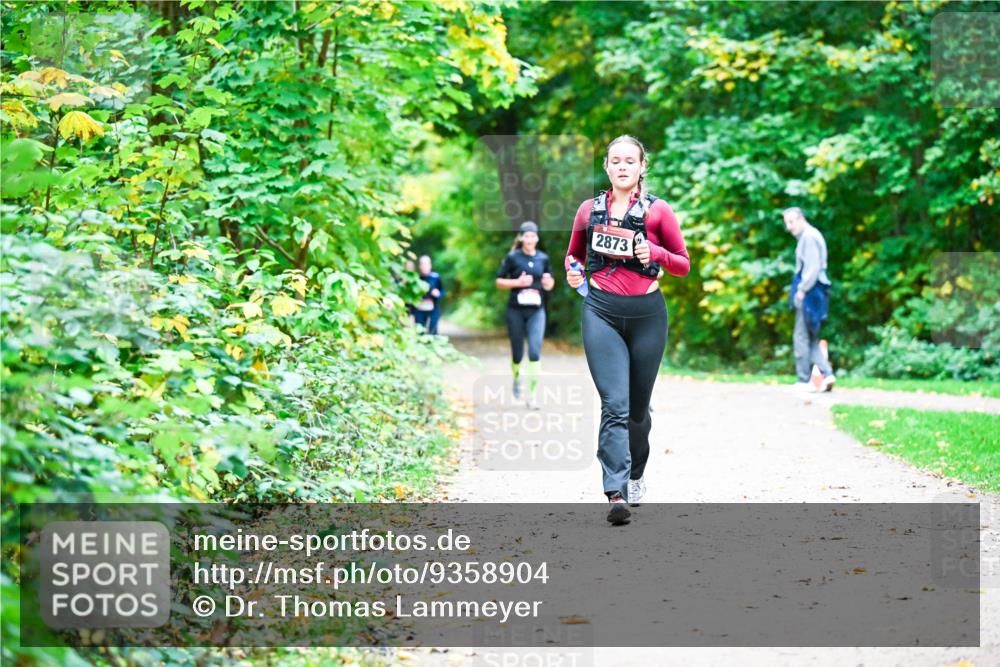 12.10.2025 - Bramfelder Halbmarathon 2025 Dr. Thomas Lammeyer http://msf.ph/oto/9358904 12.10.2025 11:05:57 Laufen 2873 meine-sportfotos.de