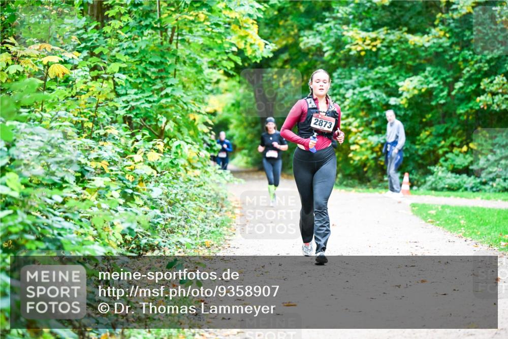 12.10.2025 - Bramfelder Halbmarathon 2025 Dr. Thomas Lammeyer http://msf.ph/oto/9358907 12.10.2025 11:05:57 Laufen 2873 meine-sportfotos.de
