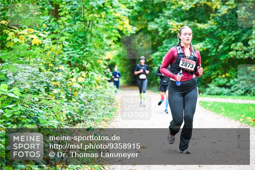 12.10.2025 - Bramfelder Halbmarathon 2025 Dr. Thomas Lammeyer http://msf.ph/oto/9358915 12.10.2025 11:05:59 Laufen 2873 meine-sportfotos.de