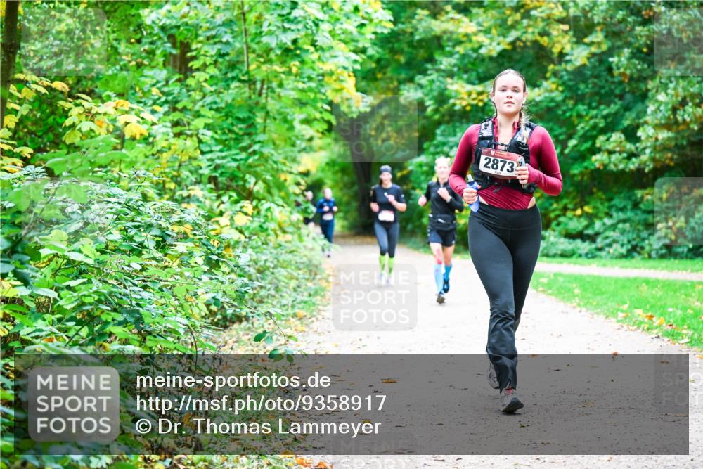 12.10.2025 - Bramfelder Halbmarathon 2025 Dr. Thomas Lammeyer http://msf.ph/oto/9358917 12.10.2025 11:05:59 Laufen 2873 meine-sportfotos.de