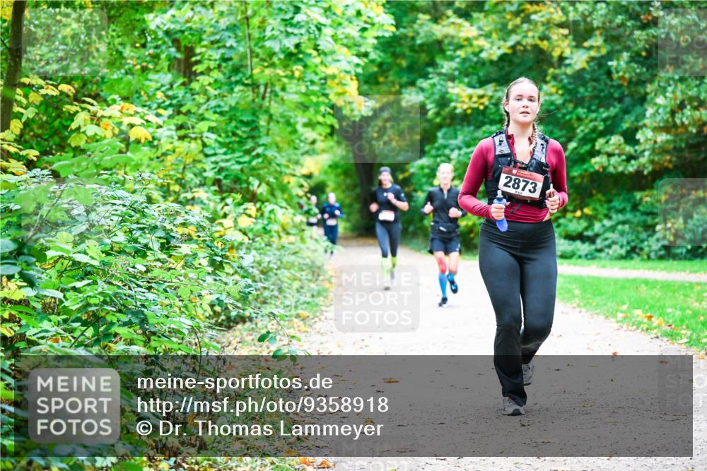 12.10.2025 - Bramfelder Halbmarathon 2025 Dr. Thomas Lammeyer http://msf.ph/oto/9358918 12.10.2025 11:05:59 Laufen 2873 meine-sportfotos.de
