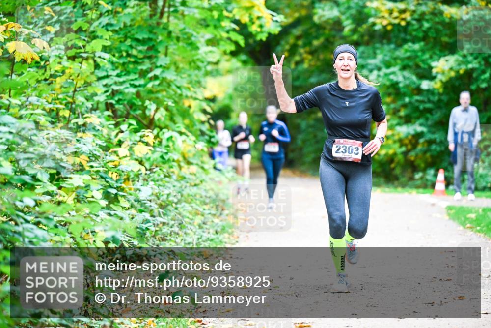 12.10.2025 - Bramfelder Halbmarathon 2025 Dr. Thomas Lammeyer http://msf.ph/oto/9358925 12.10.2025 11:06:03 Laufen 2303 meine-sportfotos.de