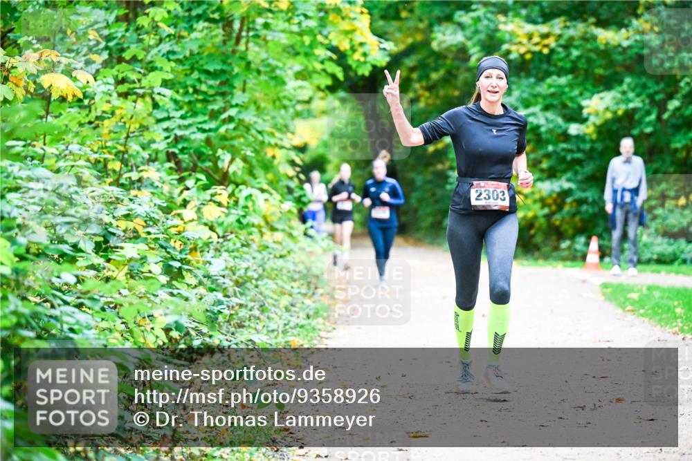 12.10.2025 - Bramfelder Halbmarathon 2025 Dr. Thomas Lammeyer http://msf.ph/oto/9358926 12.10.2025 11:06:03 Laufen 2303 meine-sportfotos.de