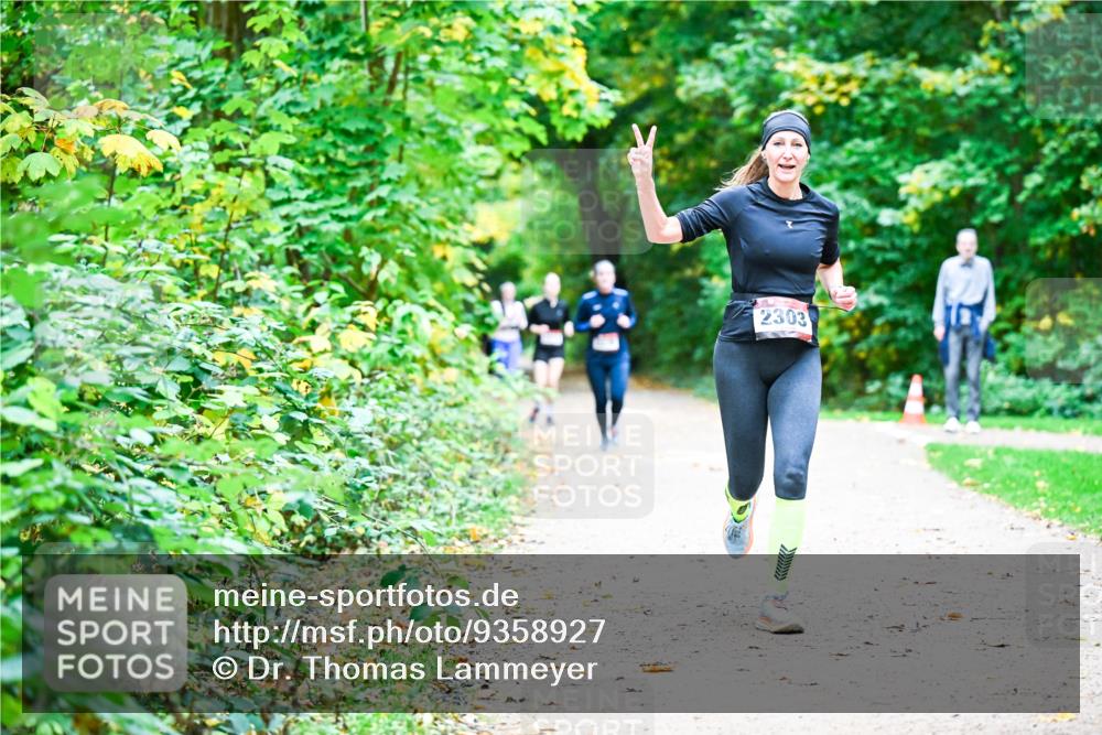 12.10.2025 - Bramfelder Halbmarathon 2025 Dr. Thomas Lammeyer http://msf.ph/oto/9358927 12.10.2025 11:06:03 Laufen 2303 meine-sportfotos.de