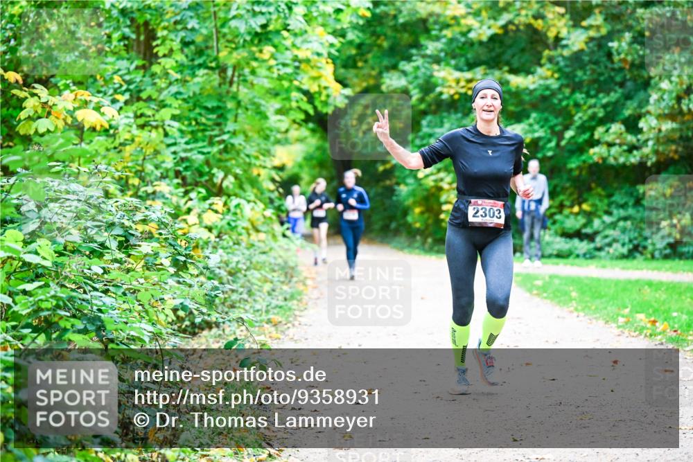12.10.2025 - Bramfelder Halbmarathon 2025 Dr. Thomas Lammeyer http://msf.ph/oto/9358931 12.10.2025 11:06:04 Laufen 2303 meine-sportfotos.de