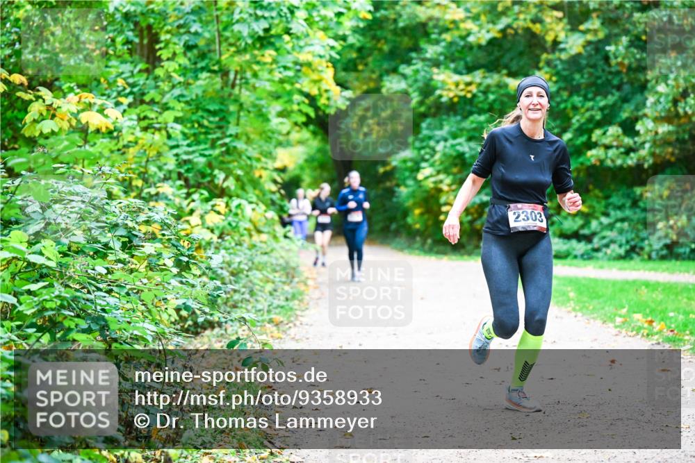 12.10.2025 - Bramfelder Halbmarathon 2025 Dr. Thomas Lammeyer http://msf.ph/oto/9358933 12.10.2025 11:06:04 Laufen 2303 meine-sportfotos.de