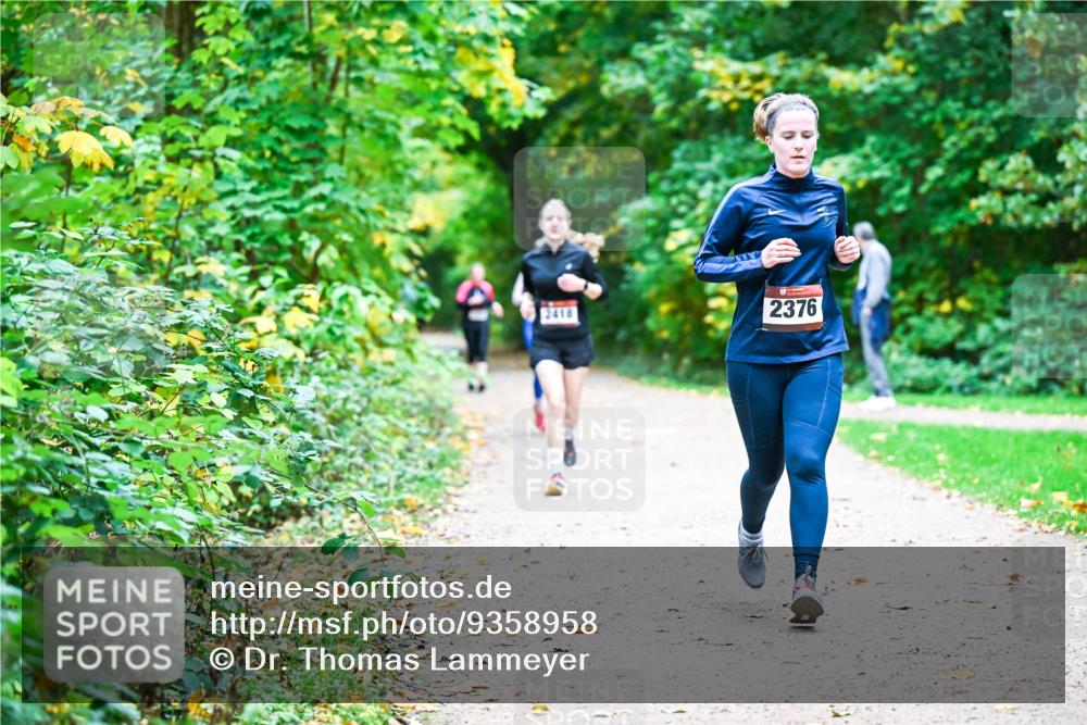 12.10.2025 - Bramfelder Halbmarathon 2025 Dr. Thomas Lammeyer http://msf.ph/oto/9358958 12.10.2025 11:06:10 Laufen 2376 meine-sportfotos.de
