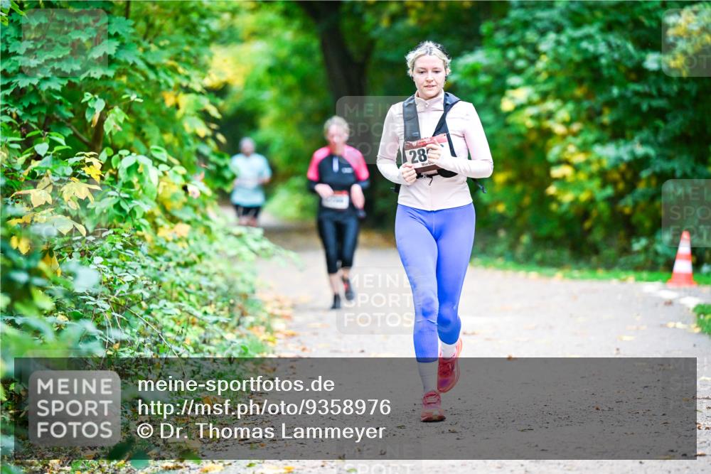 12.10.2025 - Bramfelder Halbmarathon 2025 Dr. Thomas Lammeyer http://msf.ph/oto/9358976 12.10.2025 11:06:14 Laufen 28 meine-sportfotos.de