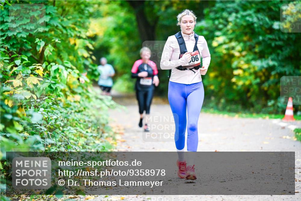 12.10.2025 - Bramfelder Halbmarathon 2025 Dr. Thomas Lammeyer http://msf.ph/oto/9358978 12.10.2025 11:06:14 Laufen 06 meine-sportfotos.de