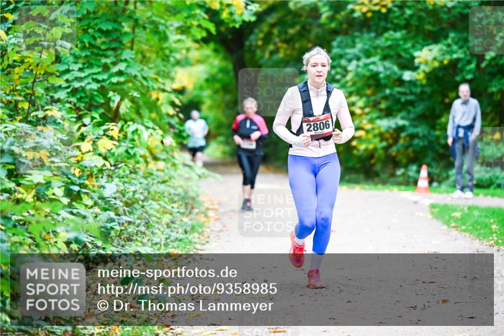 12.10.2025 - Bramfelder Halbmarathon 2025 Dr. Thomas Lammeyer http://msf.ph/oto/9358985 12.10.2025 11:06:15 Laufen 2806 meine-sportfotos.de