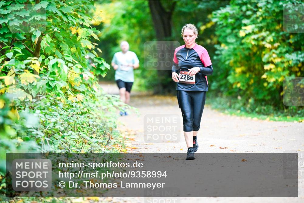 12.10.2025 - Bramfelder Halbmarathon 2025 Dr. Thomas Lammeyer http://msf.ph/oto/9358994 12.10.2025 11:06:18 Laufen 2286 meine-sportfotos.de