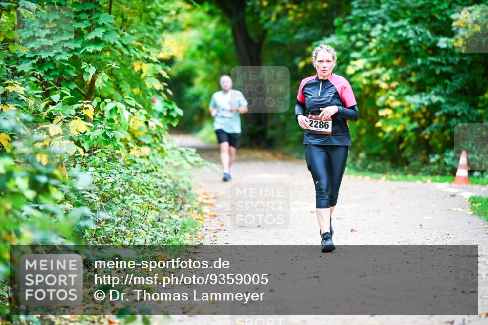 12.10.2025 - Bramfelder Halbmarathon 2025 Dr. Thomas Lammeyer http://msf.ph/oto/9359005 12.10.2025 11:06:19 Laufen 2286 meine-sportfotos.de