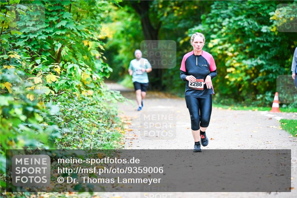 12.10.2025 - Bramfelder Halbmarathon 2025 Dr. Thomas Lammeyer http://msf.ph/oto/9359006 12.10.2025 11:06:19 Laufen 2286 meine-sportfotos.de