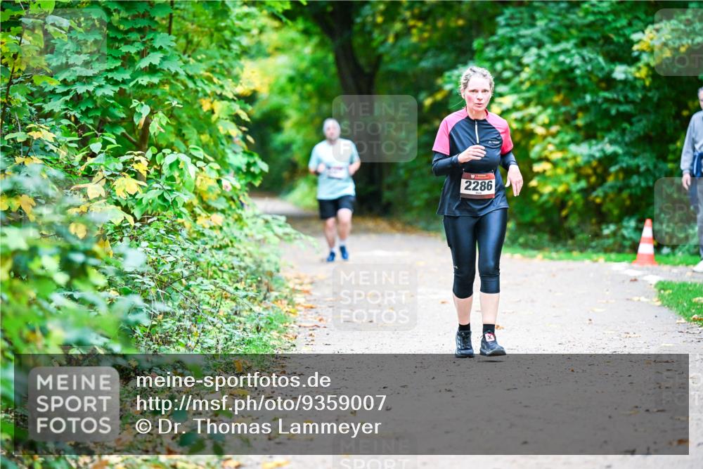 12.10.2025 - Bramfelder Halbmarathon 2025 Dr. Thomas Lammeyer http://msf.ph/oto/9359007 12.10.2025 11:06:19 Laufen 2286 meine-sportfotos.de
