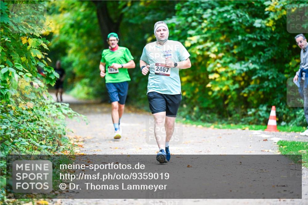12.10.2025 - Bramfelder Halbmarathon 2025 Dr. Thomas Lammeyer http://msf.ph/oto/9359019 12.10.2025 11:06:25 Laufen 8875, 2467 meine-sportfotos.de