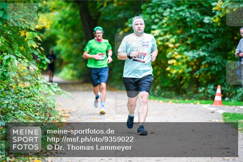 12.10.2025 - Bramfelder Halbmarathon 2025 Dr. Thomas Lammeyer http://msf.ph/oto/9359022 12.10.2025 11:06:25 Laufen 467 meine-sportfotos.de