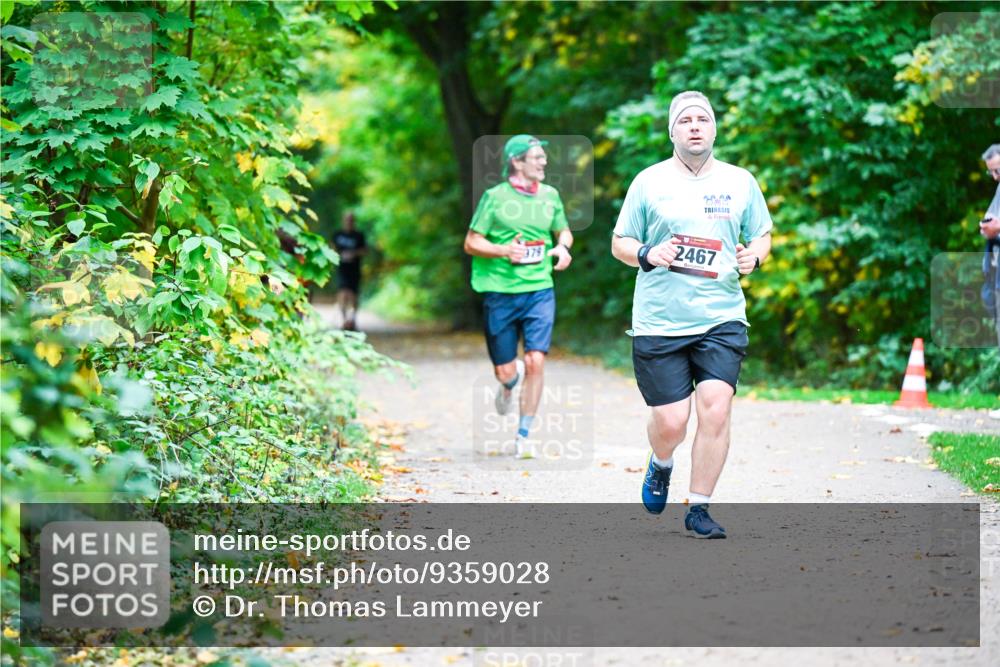 12.10.2025 - Bramfelder Halbmarathon 2025 Dr. Thomas Lammeyer http://msf.ph/oto/9359028 12.10.2025 11:06:26 Laufen 2467 meine-sportfotos.de