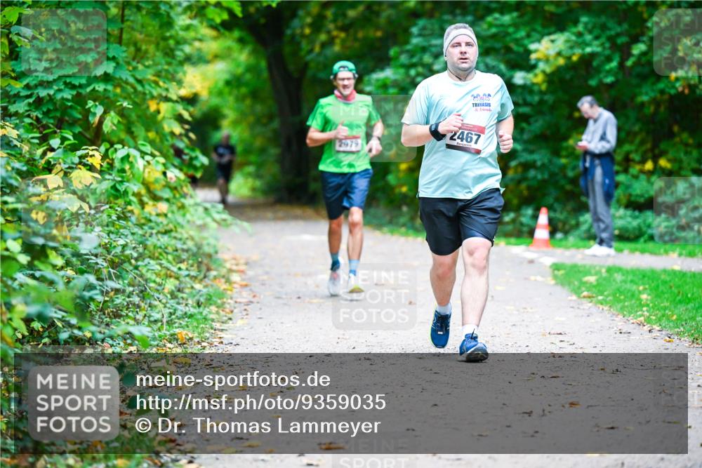 12.10.2025 - Bramfelder Halbmarathon 2025 Dr. Thomas Lammeyer http://msf.ph/oto/9359035 12.10.2025 11:06:27 Laufen 2979, 2467 meine-sportfotos.de
