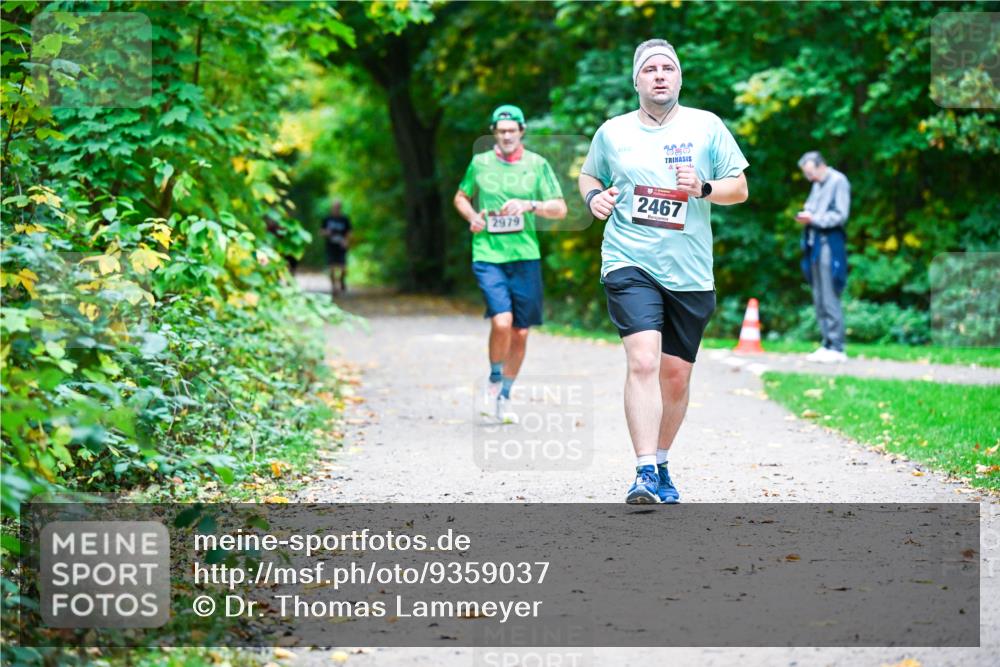 12.10.2025 - Bramfelder Halbmarathon 2025 Dr. Thomas Lammeyer http://msf.ph/oto/9359037 12.10.2025 11:06:28 Laufen 2979, 2467 meine-sportfotos.de