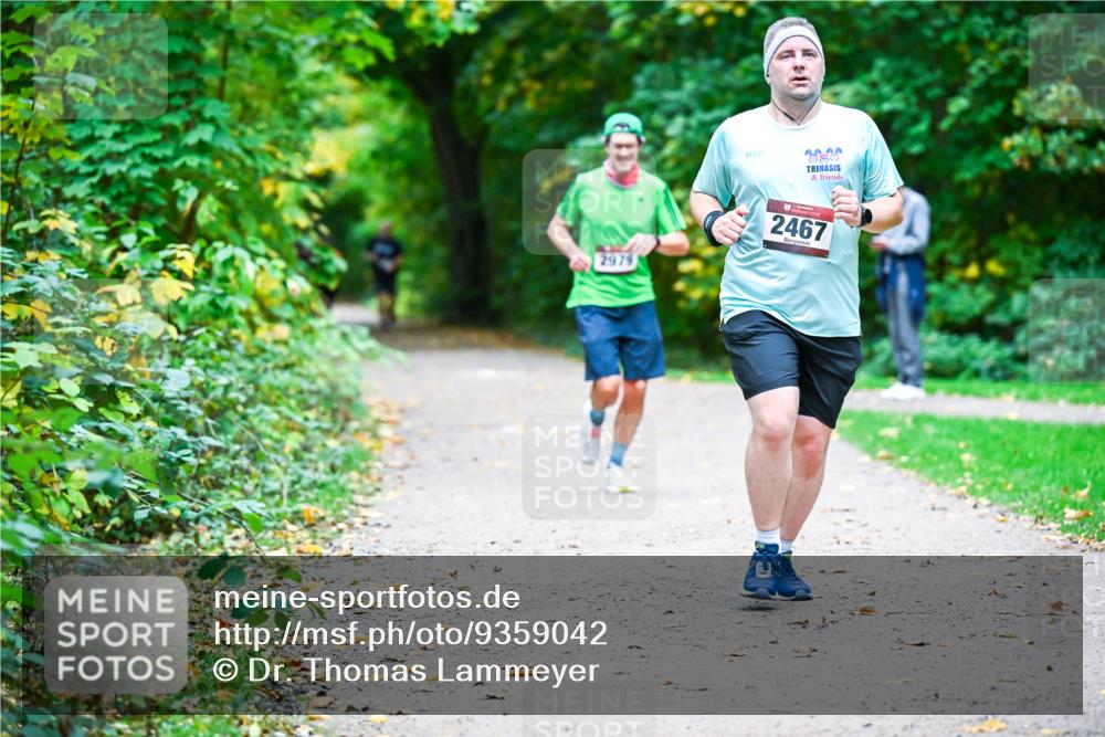 12.10.2025 - Bramfelder Halbmarathon 2025 Dr. Thomas Lammeyer http://msf.ph/oto/9359042 12.10.2025 11:06:28 Laufen 2974, 2020, 2467 meine-sportfotos.de
