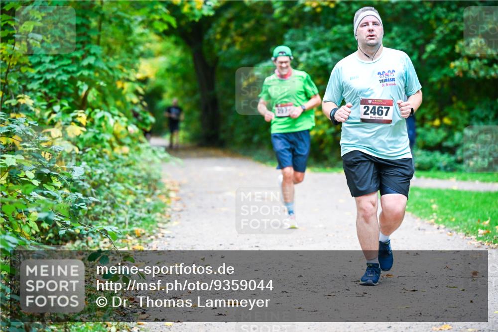 12.10.2025 - Bramfelder Halbmarathon 2025 Dr. Thomas Lammeyer http://msf.ph/oto/9359044 12.10.2025 11:06:29 Laufen 2467 meine-sportfotos.de