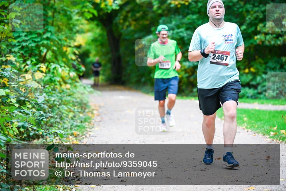 12.10.2025 - Bramfelder Halbmarathon 2025 Dr. Thomas Lammeyer http://msf.ph/oto/9359045 12.10.2025 11:06:29 Laufen 2467 meine-sportfotos.de