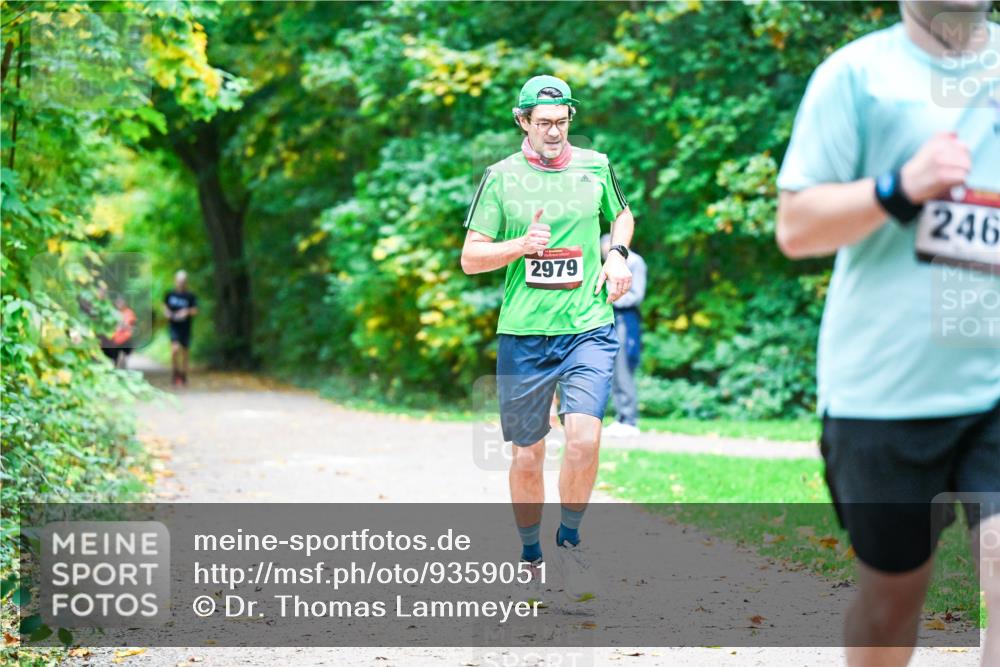 12.10.2025 - Bramfelder Halbmarathon 2025 Dr. Thomas Lammeyer http://msf.ph/oto/9359051 12.10.2025 11:06:30 Laufen 2979, 246 meine-sportfotos.de