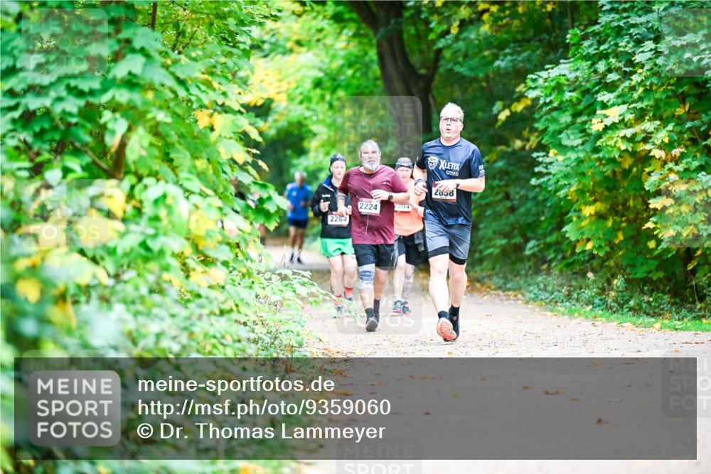 12.10.2025 - Bramfelder Halbmarathon 2025 Dr. Thomas Lammeyer http://msf.ph/oto/9359060 12.10.2025 11:06:37 Laufen 2284, 2224, 2504, 2838 meine-sportfotos.de