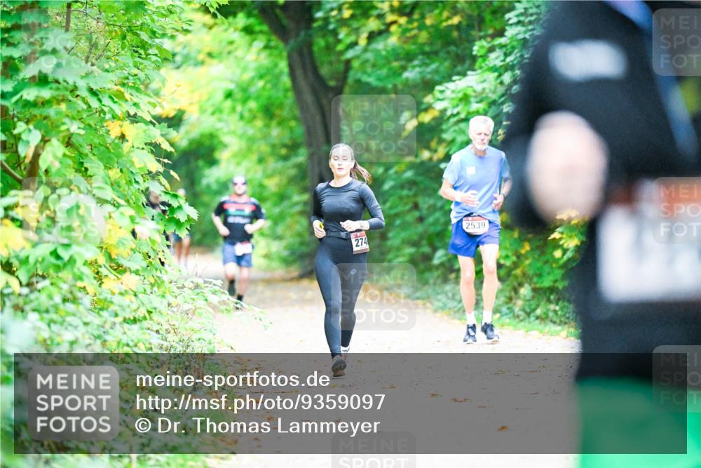 12.10.2025 - Bramfelder Halbmarathon 2025 Dr. Thomas Lammeyer http://msf.ph/oto/9359097 12.10.2025 11:06:52 Laufen 274, 2539 meine-sportfotos.de
