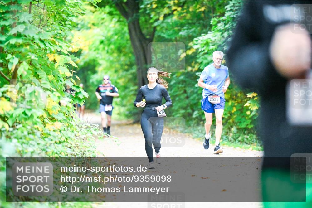12.10.2025 - Bramfelder Halbmarathon 2025 Dr. Thomas Lammeyer http://msf.ph/oto/9359098 12.10.2025 11:06:52 Laufen 274, 2539 meine-sportfotos.de